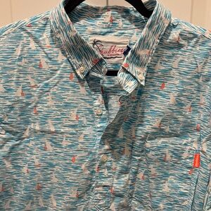 Chubbies Men's Blue Patterned Shirt